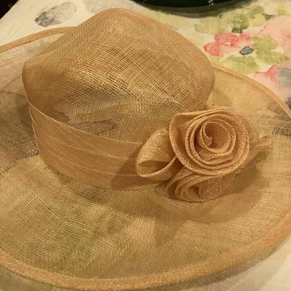 VARIOUS HATS main image 2